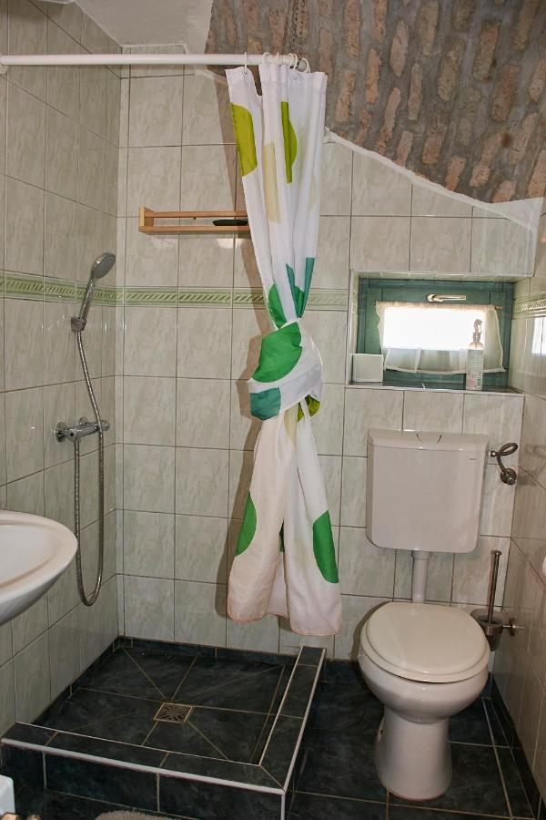 Egkoris Vendeghaz Hotel Bakonyszucs Exterior foto